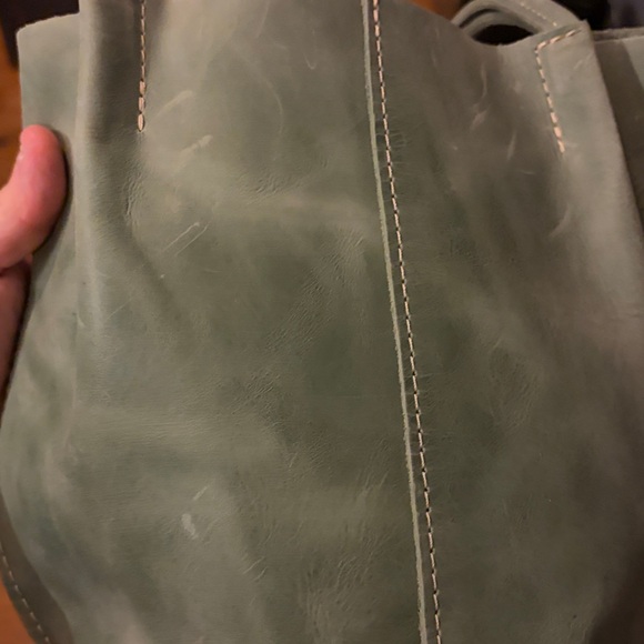 Portland Leather Green Tote Bag - Picture 9 of 9